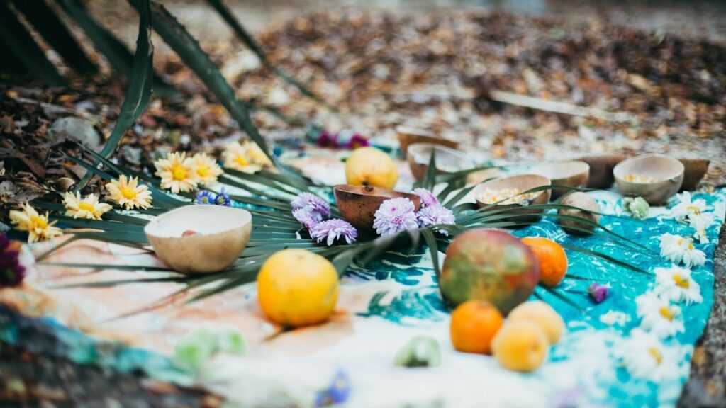 Flowersandfruitoncloth
